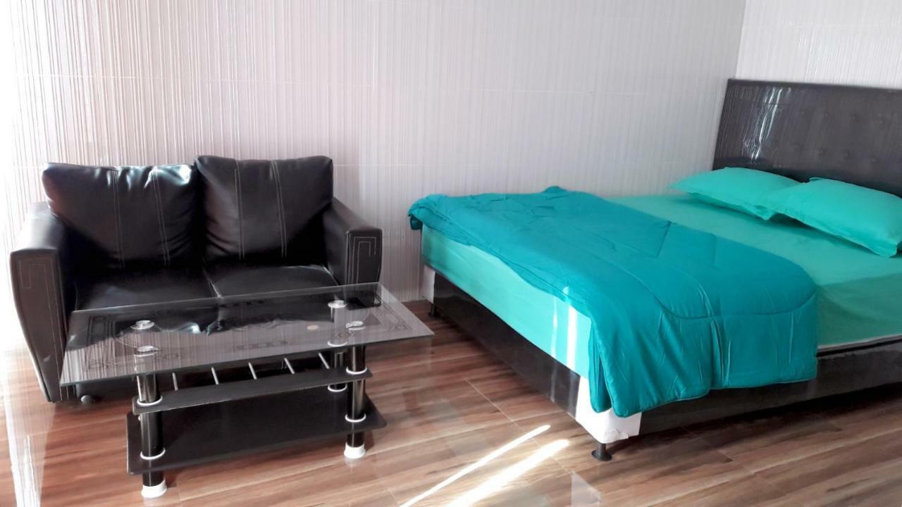 Villa Lim Selemadeg Екстериор снимка